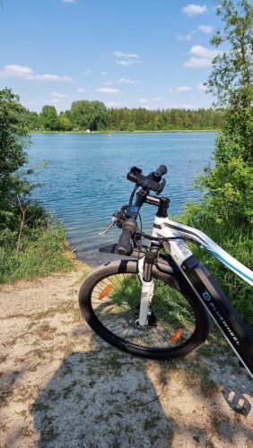 BLUEWHEEL E-Bike 27,5“ & 29“ I Deutsche Qualitätsmarke | EU-konform E-Mountainbike 21 Gänge & Hinterradmotor für 25 km/h | Fahrrad mit MTB Federgabel, App, LED Licht & Sportsattel | BXB75 Ebike photo review