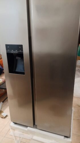 Fridge Freezer / NoFrostPlus / Inverter Compressor / Ice Water Dispenser / HolidayMode / 178.6 cm / Fridge Capacity 371 l / Freezer Capacity 191 photo review